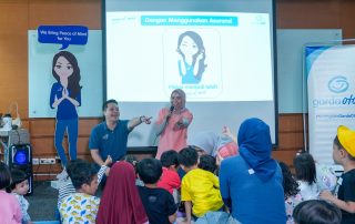 Little Financial Master & Emergency Roadside Assistance Tour Hadirkan Literasi Keuangan untuk Anak Usia Dini dan Uji Emisi Kendaraan Roda Empat